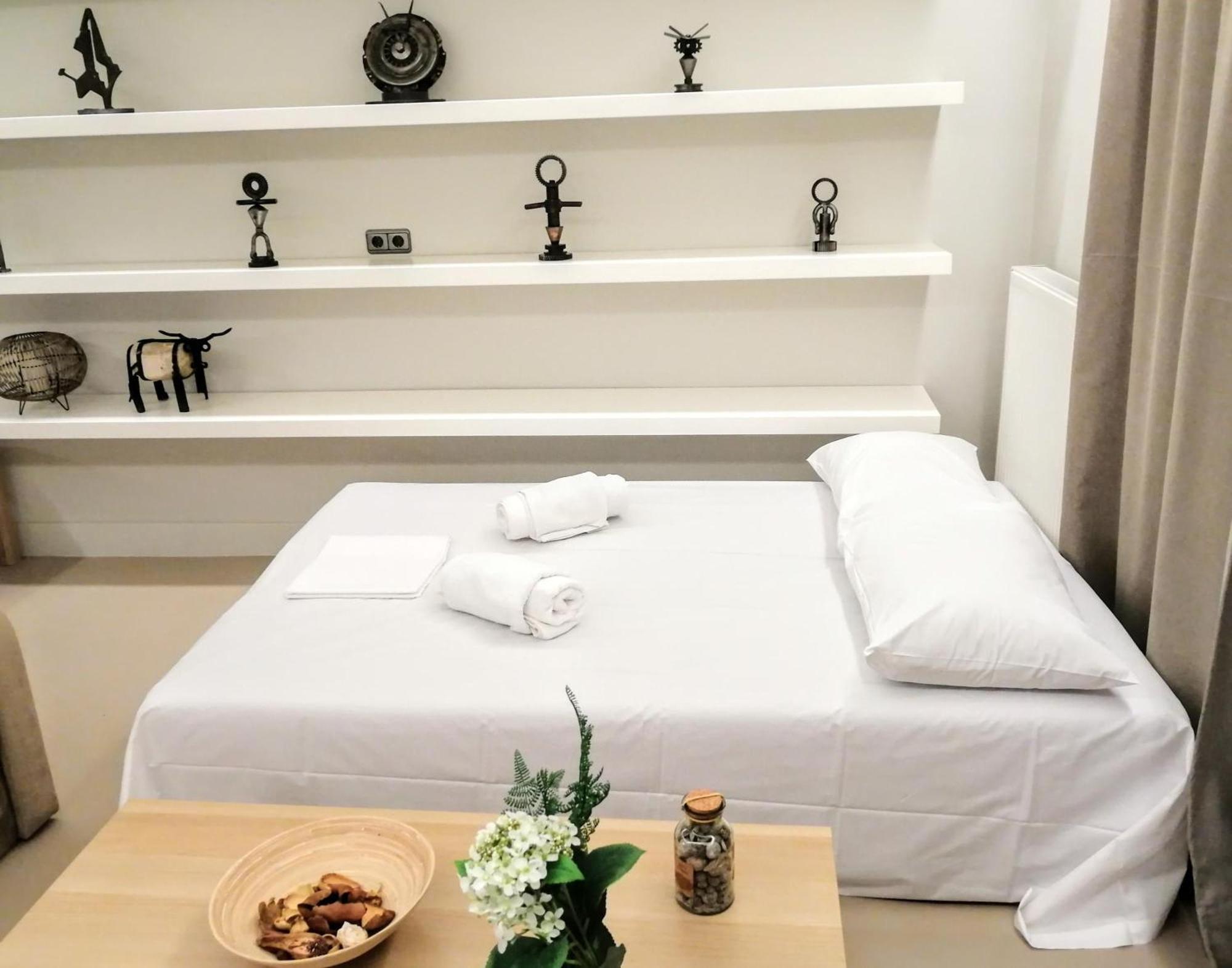 Luxurious Minimal Apartment In Acropolis Athen Eksteriør bilde
