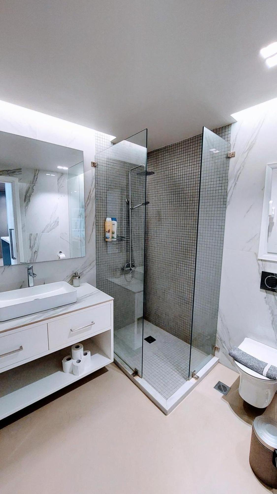 Luxurious Minimal Apartment In Acropolis Athen Eksteriør bilde