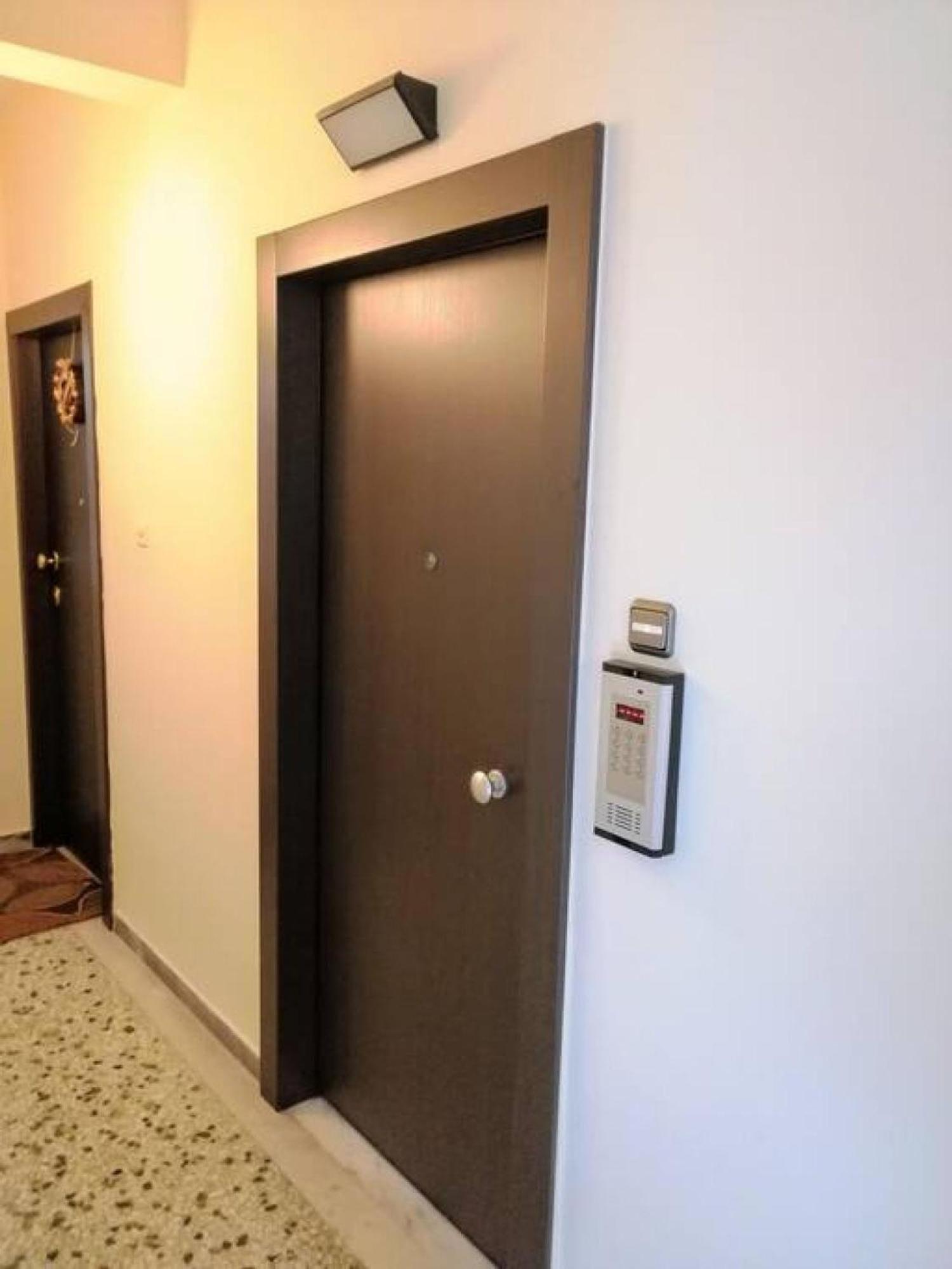 Luxurious Minimal Apartment In Acropolis Athen Eksteriør bilde